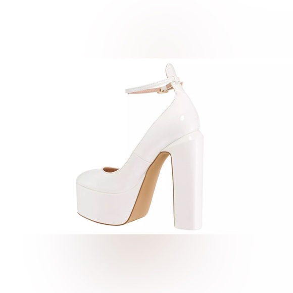 Lady Godiva Abbey Women's Platform Pump - Picture 4 of 13